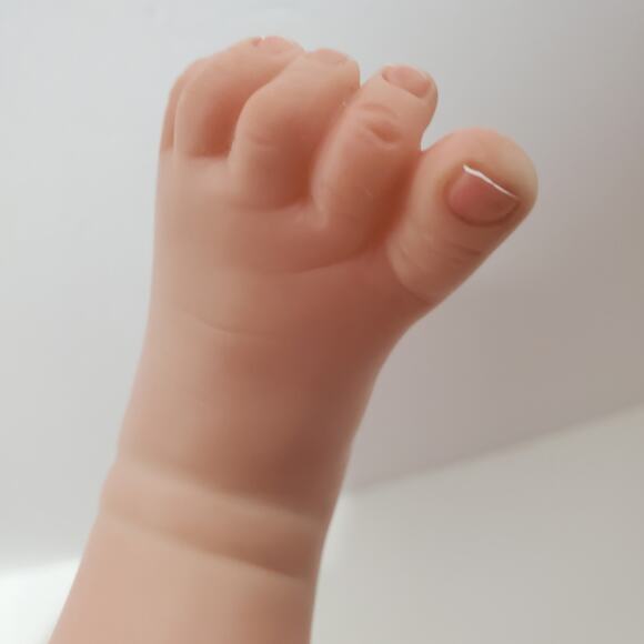 Sleeping 20 Inch Silicone Baby Realistic Cloth Torso Life-Like Baby Doll - Picture 16 of 16